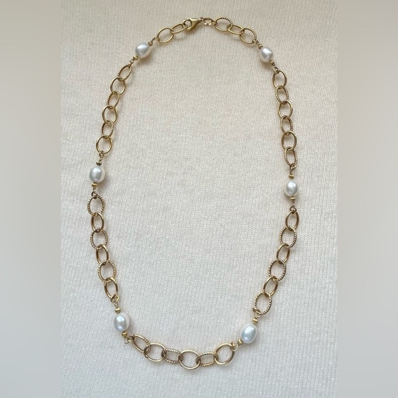 Elegant Veronese 18 K Gold Plated Sterling Silver and Pearl Necklace 18” - Picture 7 of 8